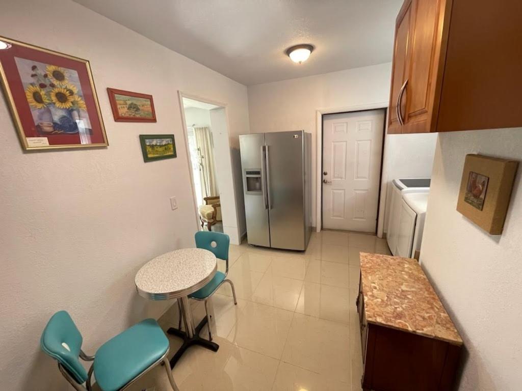 Rim Canal Cottage 'Yellow House' With Canal Views & Boat Dock Cottage Okeechobee Exterior photo